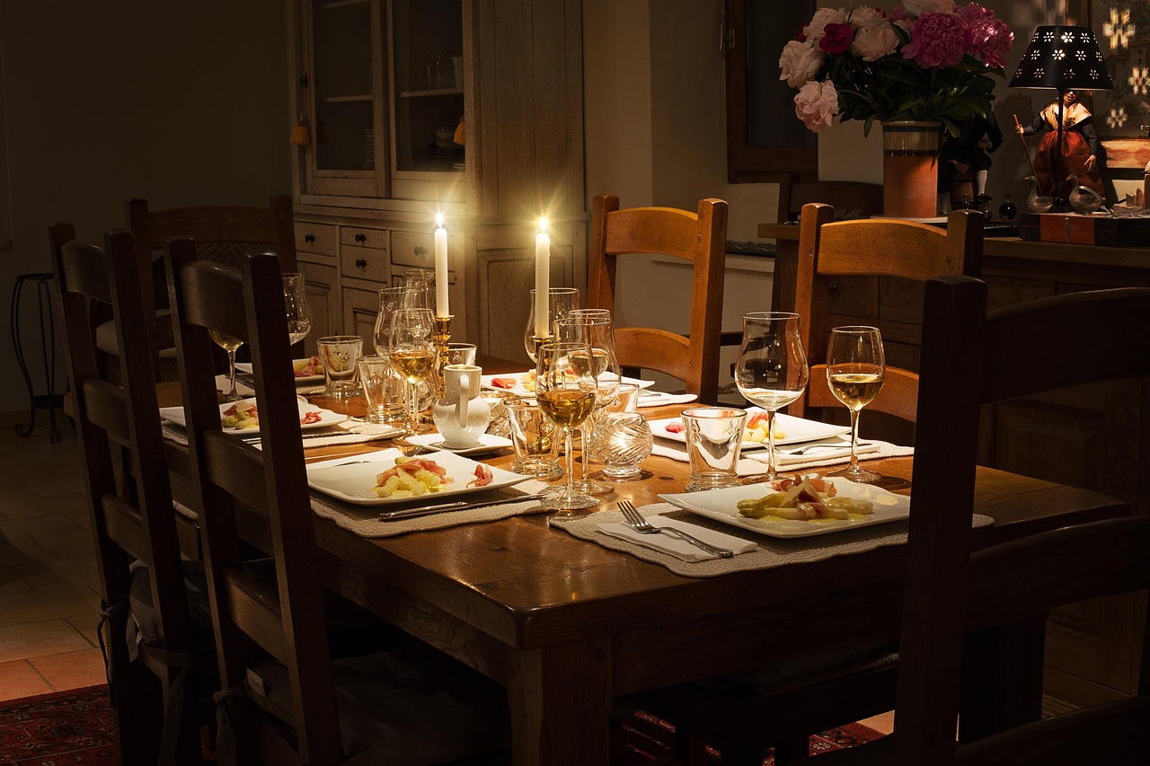 Counting covers: how to size a dinnerware set for the way you eat